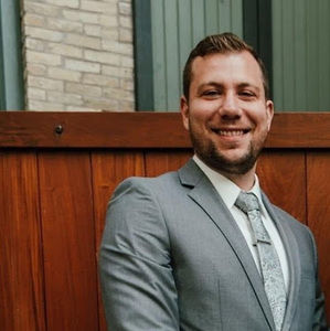 Meet your Posher, Christopher